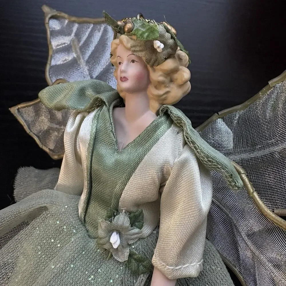Avon Enchanted Fairy Ornament Caucasian Green Dress Petal Wings & Skirt 2000 Vtg